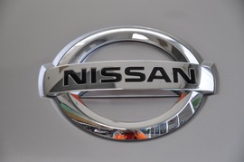 2010款日产玛驰1.5L自动标准型