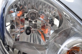 2010款日产玛驰1.5L自动标准型