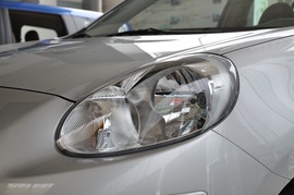 2010款日产玛驰1.5L自动标准型