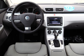 2011款大众迈腾2.0TSI