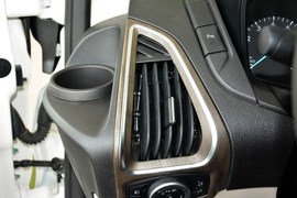 2016款福特途睿欧2.0T手动精睿版