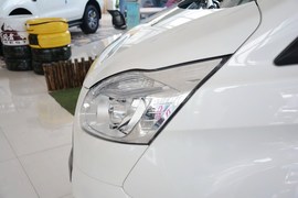 2016款福特途睿欧2.0T手动精睿版