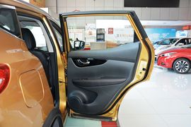 2016款日产逍客2.0L