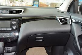 2016款日产逍客2.0L