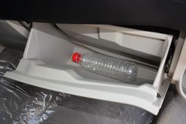 2016款福特途睿欧2.0T手动精英版到店实拍