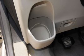 2016款福特途睿欧2.0T手动精英版