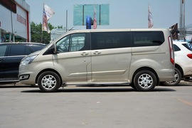 2016款福特途睿欧2.0T手动精英版