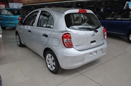 2010款日产玛驰1.5L自动标准型