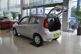 2010款雪佛兰新赛欧两厢1.4L