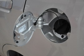 2010款雪佛兰新赛欧两厢1.4L