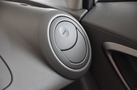 2010款雪佛兰新赛欧两厢1.4L