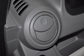 2010款雪佛兰新赛欧两厢1.4L