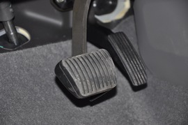 2010款雪佛兰新赛欧两厢1.4L