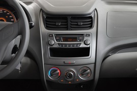 2010款雪佛兰新赛欧两厢1.4L