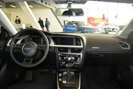 2016款奥迪A5掀背45TFSI舒适型