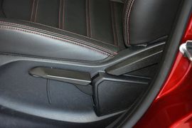 2016款福特翼搏1.5L自动运动典藏版