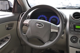 2010款比亚迪G3智能版1.8L自动豪雅型