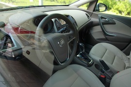 2010款别克英朗GT