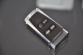 2010款阿斯顿马丁Rapide