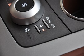 2010款阿斯顿马丁Rapide