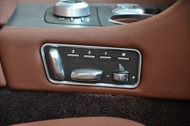 2010款阿斯顿马丁Rapide