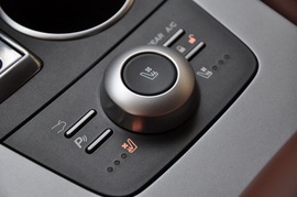 2010款阿斯顿马丁Rapide