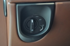 2010款阿斯顿马丁Rapide