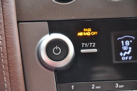 2010款阿斯顿马丁Rapide