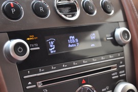 2010款阿斯顿马丁Rapide