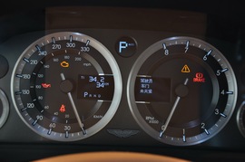 2010款阿斯顿马丁Rapide