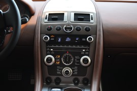 2010款阿斯顿马丁Rapide