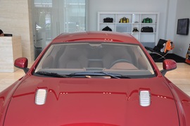 2010款阿斯顿马丁Rapide