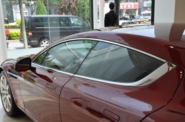 2010款阿斯顿马丁Rapide