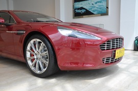 2010款阿斯顿马丁Rapide