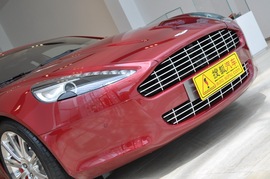 2010款阿斯顿马丁Rapide