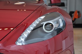 2010款阿斯顿马丁Rapide