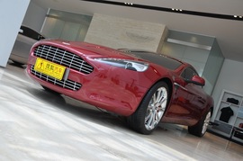 2010款阿斯顿马丁Rapide