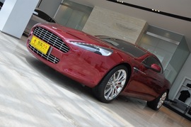 2010款阿斯顿马丁Rapide