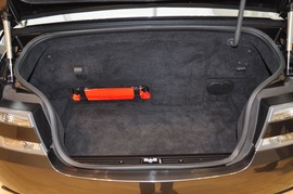 2010款阿斯顿马丁DBS