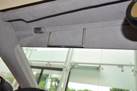 2010款阿斯顿马丁DBS