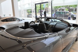 2010款阿斯顿马丁DBS