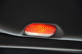 2010款阿斯顿马丁DBS