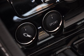 2010款阿斯顿马丁DBS