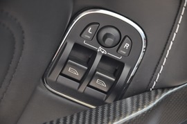 2010款阿斯顿马丁DBS