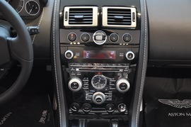 2010款阿斯顿马丁DBS