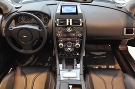 2010款阿斯顿马丁DBS