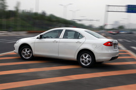 2010款江淮和悦深度试驾