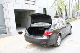 2010款丰田凯美瑞240V