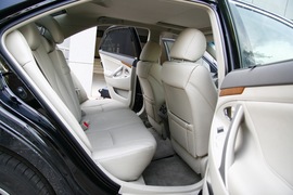 2010款丰田凯美瑞240V