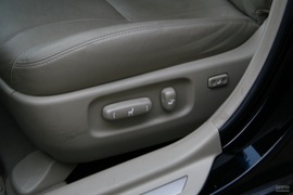 2010款丰田凯美瑞240V